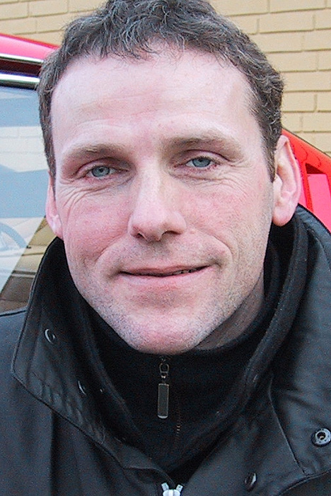 Erik Rasmussen er en erfaren codriver i både hastighedsrally og pålidelighedsrally og har blandt andet deltaget seks gange i Rallye Monte-Carlo.